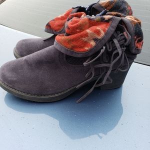 Fall boot short low heel